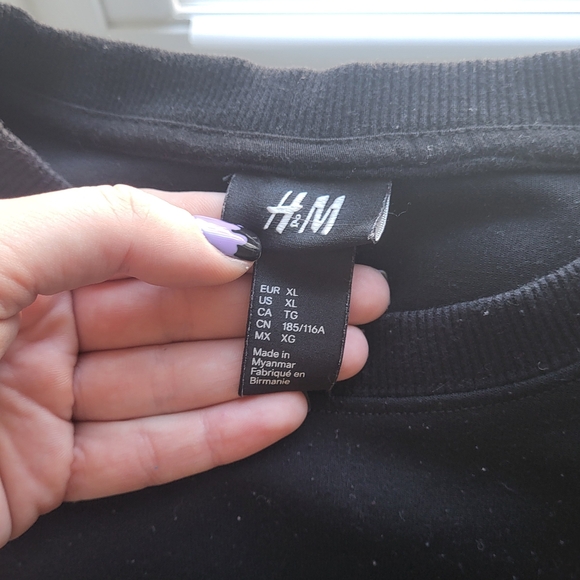 H&M Black Crewneck Sweater with Futuristic Design - Picture 2 of 2